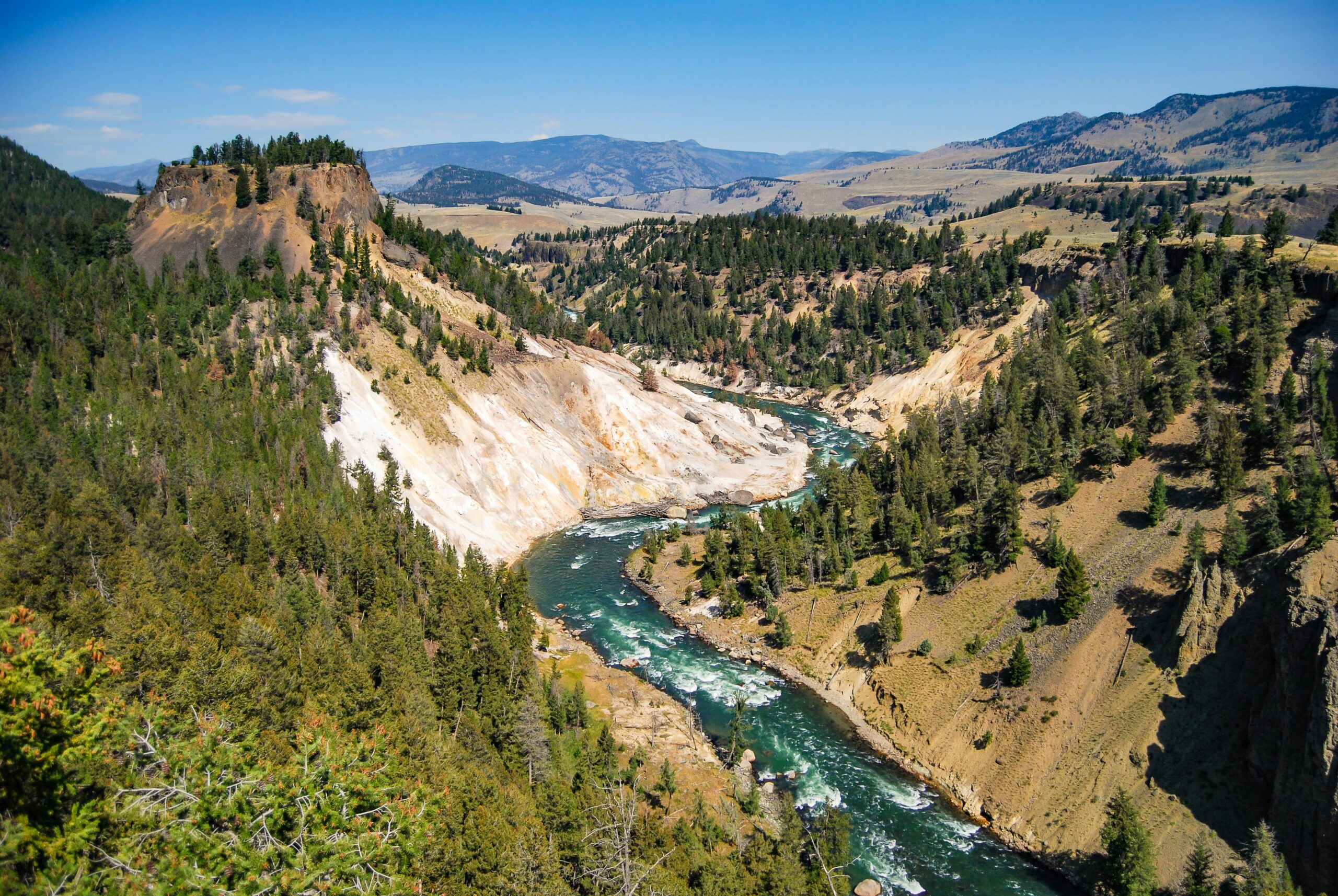 Read more about the article The 25 Best National Parks in the US: A Must-Visit Guide