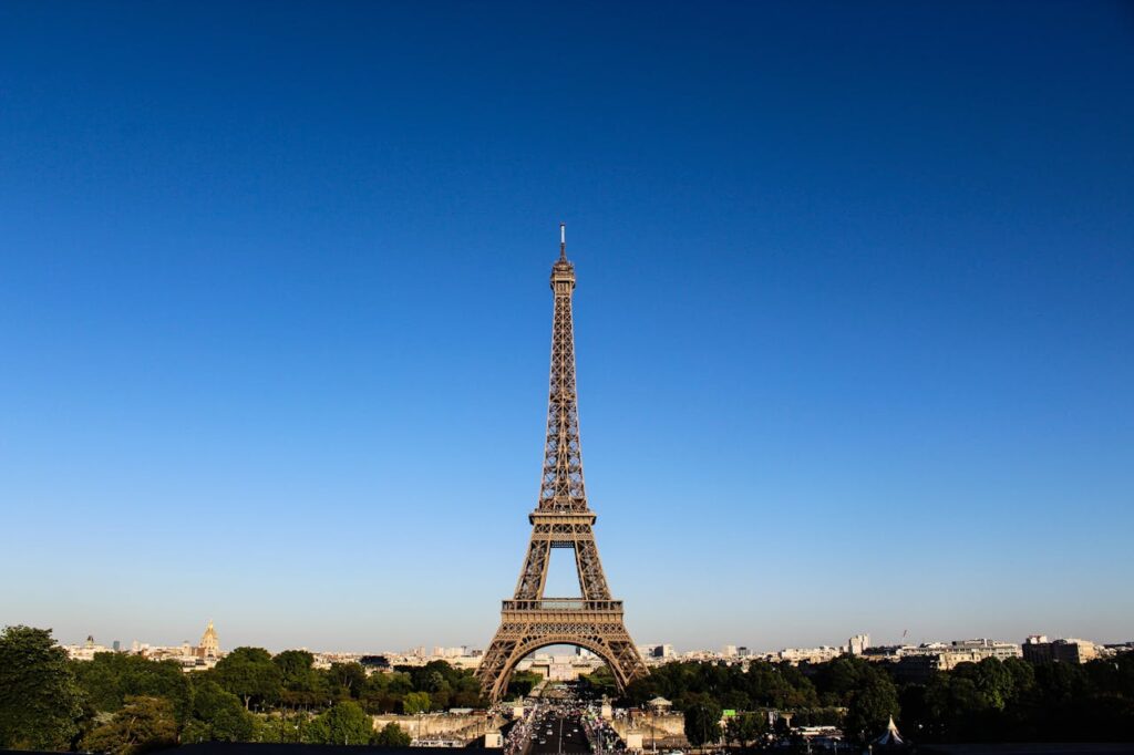 The Eiffel Tower: An Iconic Puzzle of Iron and Geometry