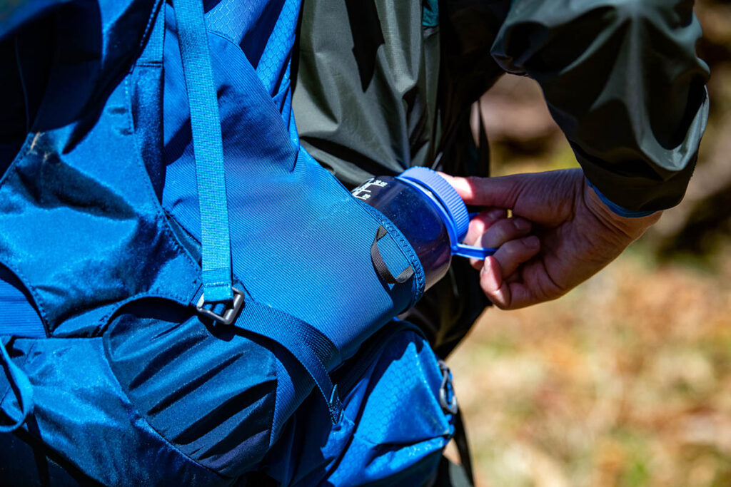 Backpack for Hiking How to Choose the Right 8 Osprey Aether 65 pack water bottle pocket 1