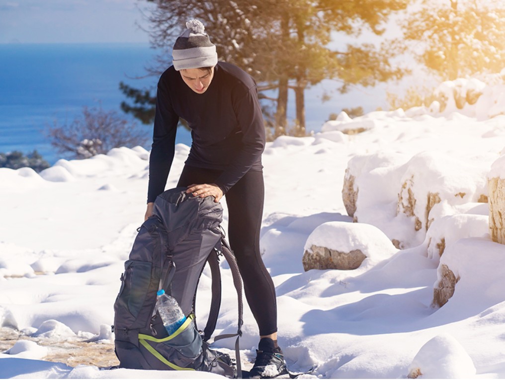 Winter Hiking: Top 10 Essential Accessories for Safety and Comfort 4 Termal underwer