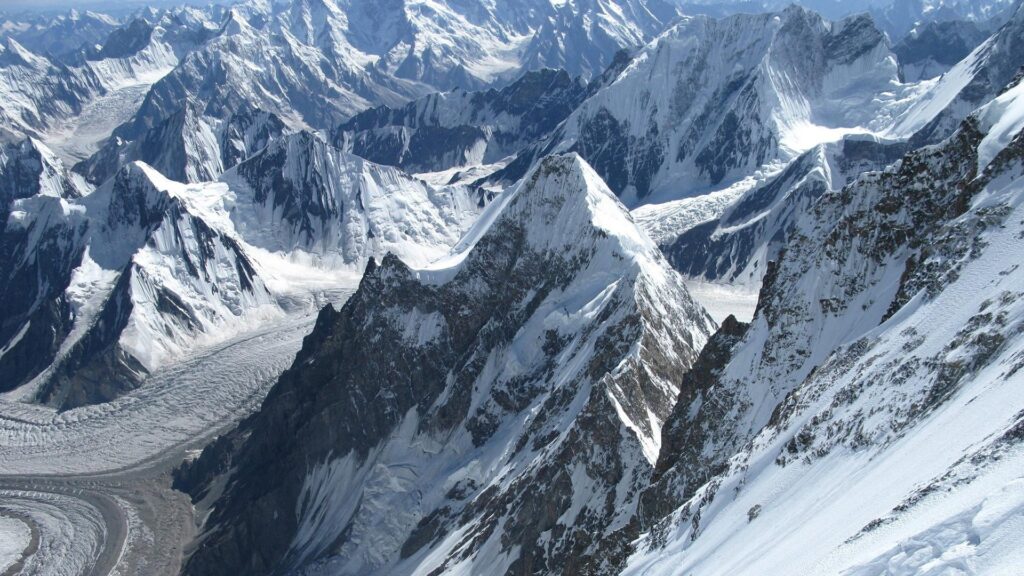 Best Adventure and Survival Movies 15 The Summit 2012 1024x576 1