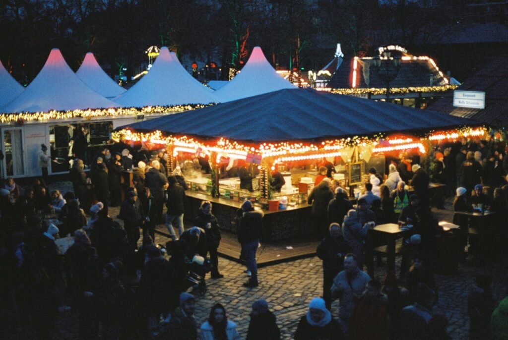 How to Experience a New Culture Like a Local: A Traveler's Guide 3 Local Festivals