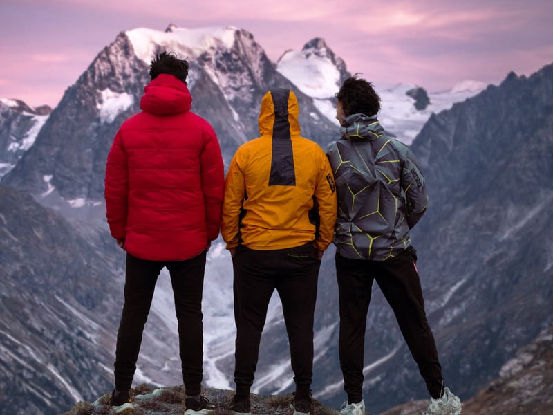 Hiking Gear Checklist for Beginners: What You Really Need in 2025 5 Hiking Clothing